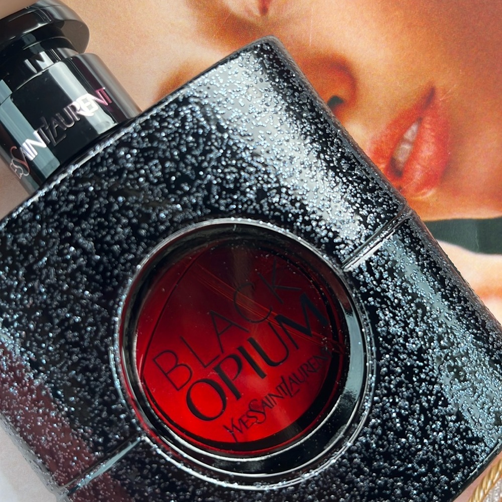 🖤🫦🖤•🌹Yves Saint Laurent x Black Opium🌹•🫦🖤🫦